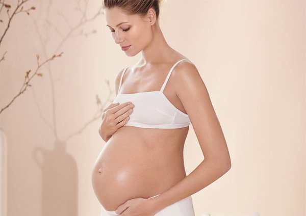 CLARINS PREGNANCY TREATMENTS AT IAN MCLEOD BEAUTY SALON IN SUTTON COLDFIELD, WEST MIDLANDS
